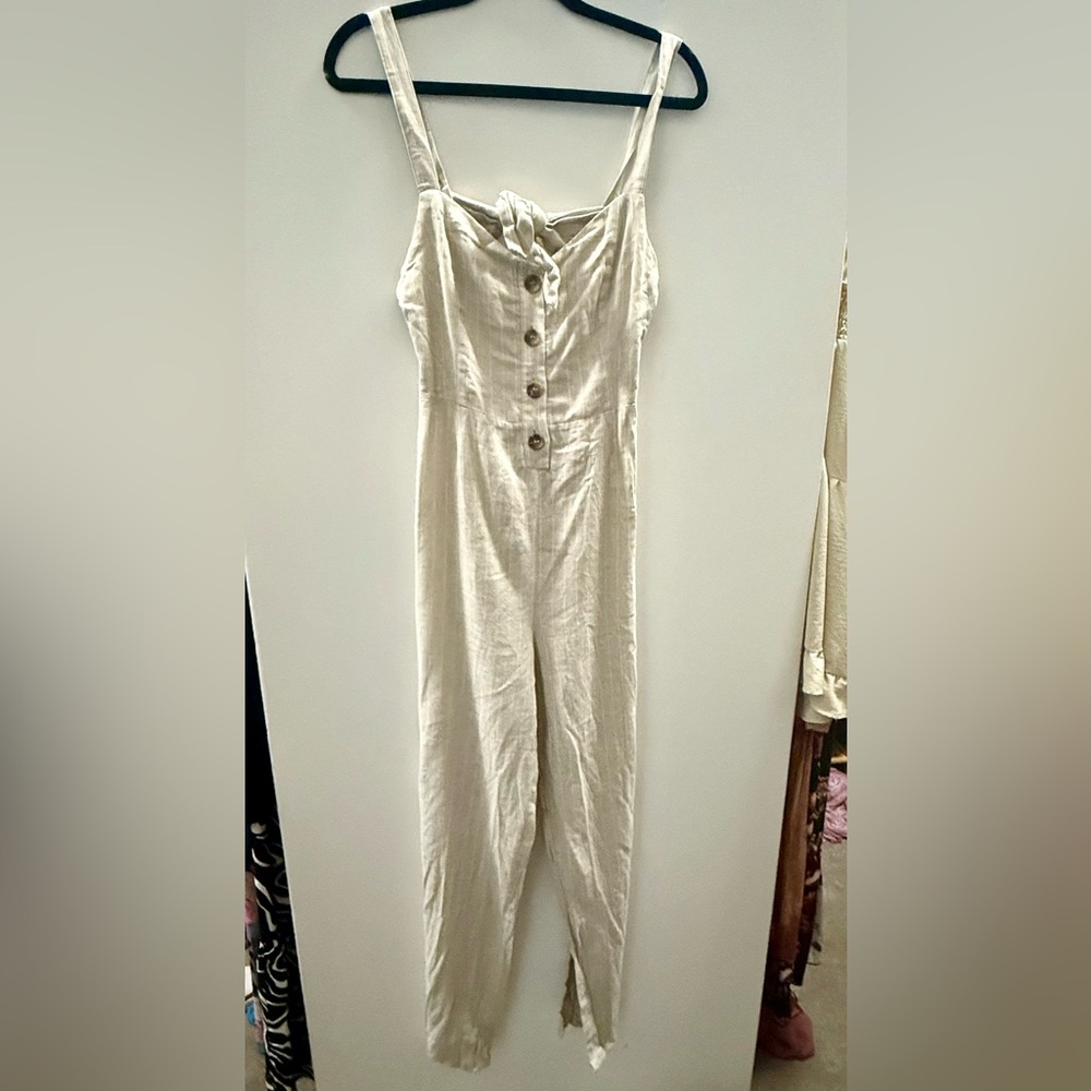 NWT Romeo & Juliet Couture jumpsuit!…